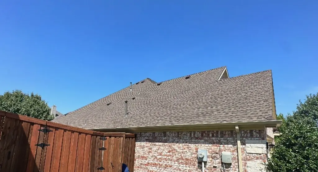 Completed roof replacement project in Live Oak